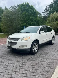 2011 Chevrolet Traverse – Image 3