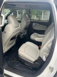 2011 Chevrolet Traverse – Image 12