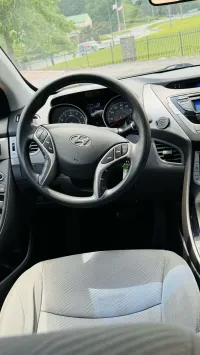 2013 Hyundai Elantra GLS – Image 11