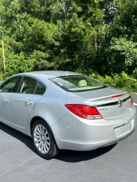 2011 Buick Regal – Image 3