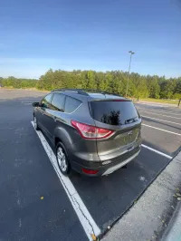 2014 Ford Escape – Image 14