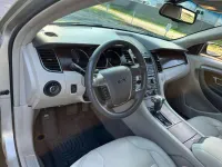 2011 Ford Taurus SEL – Image 11