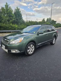 2012 Subaru Outback – Image 1