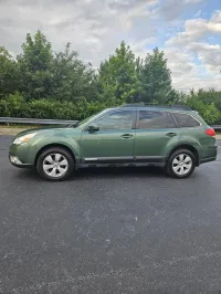 2012 Subaru Outback – Image 16