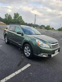 2012 Subaru Outback – Image 11