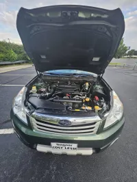2012 Subaru Outback – Image 6