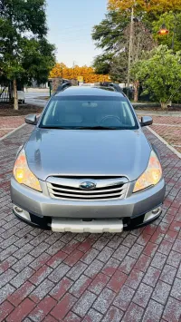 2011 Subaru Outback – Image 4