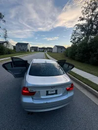 2006 BMW 3-Series – Image 16