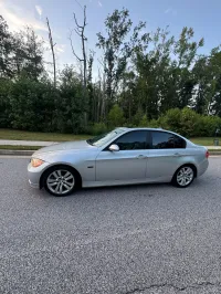 2006 BMW 3-Series – Image 9