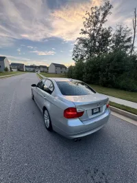 2006 BMW 3-Series – Image 14