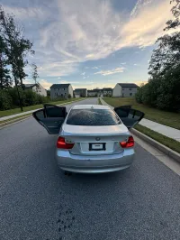 2006 BMW 3-Series – Image 18