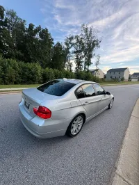 2006 BMW 3-Series – Image 11