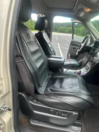 2013 Cadillac Escalade – Image 12