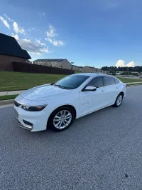 2016 Chevrolet Malibu LT – Image 3