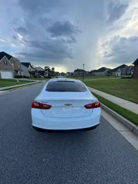 2016 Chevrolet Malibu LT – Image 10