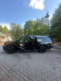 2014 GMC Yukon XL Denali – Image 10