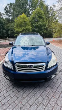 2011 Subaru Outback – Image 11
