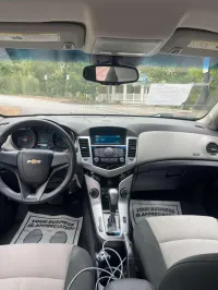 2011 Chevrolet Cruze  – Image 8