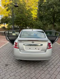 2011 Nissan Sentra – Image 10