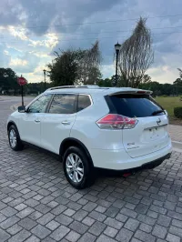 2016 Nissan Rogue – Image 3