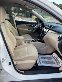 2016 Nissan Rogue – Image 14