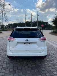2016 Nissan Rogue – Image 9