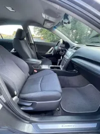 2010 Toyota Camry – Image 9