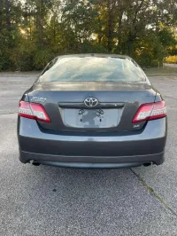 2010 Toyota Camry – Image 2
