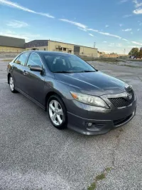 2010 Toyota Camry – Image 3