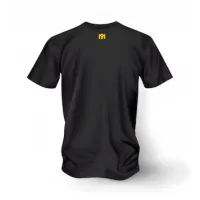 Camiseta "Justo Por Eso" Vertical – Edición Movimiento – Imagen 2
