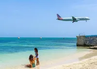 Montego Bay Private Highlite Sightseeing, Souvenir Shopping Half Day Guided Tour – Image 1