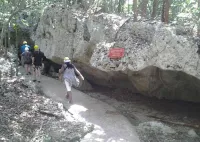 Green grotto cave tour – Image 2
