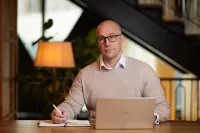 blog author image