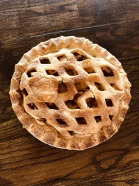 3. Apple pie 9”  – Image 1
