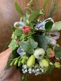 Corsage – Image 1