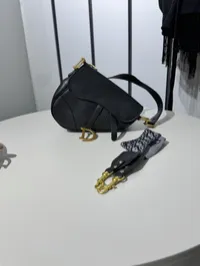 Dior Saddle Bag (black) – Image 9
