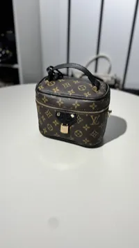 Louis Vuitton Vanity Chain pouch  – Image 2