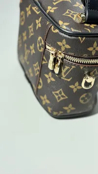 Louis Vuitton Vanity Chain pouch  – Image 7