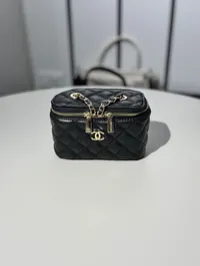 Chanel Vanity with chain black – Image 5