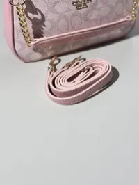 Teri coach bag baby pink  – Image 3