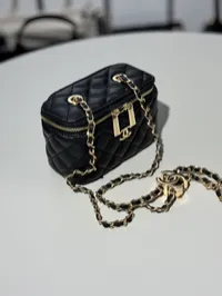 Chanel Vanity with chain black – Image 1