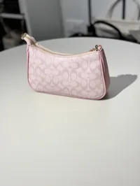 Teri coach bag baby pink  – Image 5