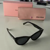 Miu Miu - Black Frame Cat eye  – Image 6