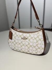 Coach - Shoulder Bag with a Strap  – Image 2