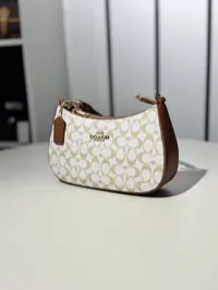 Coach - Shoulder Bag with a Strap  – Image 8