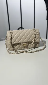 Chanel Classic 2.55 Beige  – Image 2