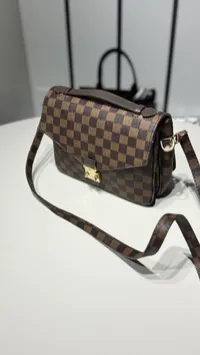 Louis Vuitton Pochette Metis – Image 1