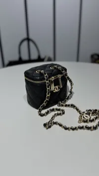 Chanel Mini Vanity  – Image 2