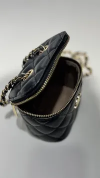Chanel Mini Vanity  – Image 3