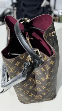 Louis Vuitton NeoNe MM Bucket Bag – Image 10